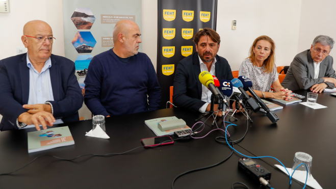 Presentación de las conclusiones por parte de las patronales / EFE - ELVIRA URQUIJO A.