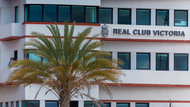 Fachada del Real Club Victoria / REAL CLUB VICTORIA