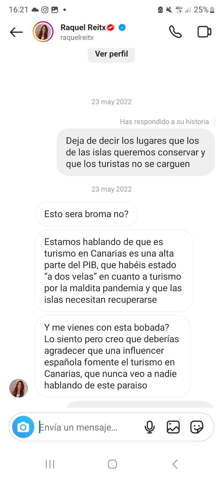Conversación entre Yolanda y Raquel Reitx sobre los charcos de Tenerife./ REDES