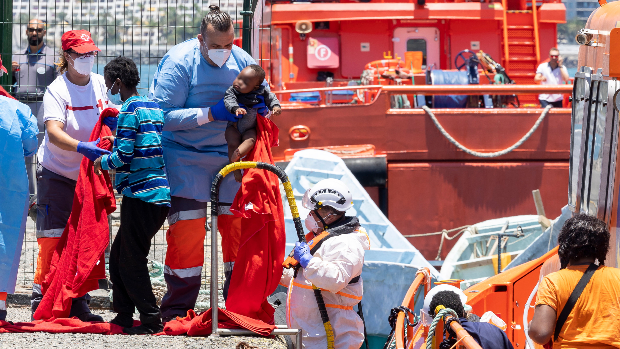 Rescate de migrantes / ELVIRA URQUIJO - EFE