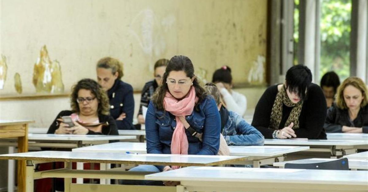 Imagen de archivo de una prueba de oposiciones dentro de un proceso selectivo a funcionario en Canarias./ ARCHIVO