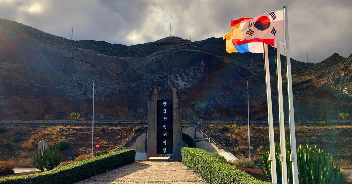 El 'Monumento coreano al marinero', inaugurado en 1999 / AH.