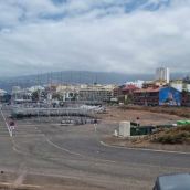 Instalación del escenario del Cook Music Fest donde se celebrará el Reggaeton Beach Festuval / Javier Thiago Instalación del escenario del Cook Music Fest donde se celebrará el Reggaeton Beach Festuval / Javier Thiago