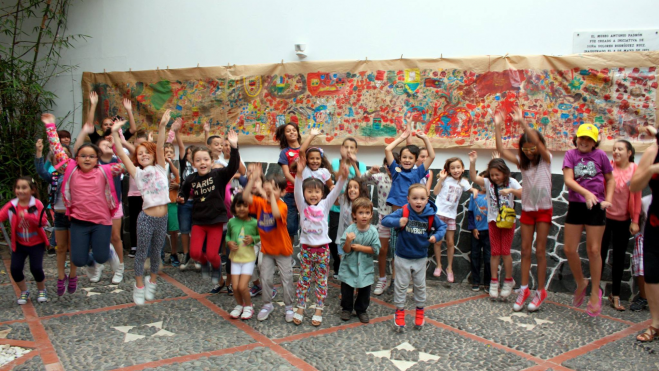 Foto grupal de uno de los talleres estivales en Casa-Museo Antonio Padrón / CULTURA CABILDO DE GRAN CANARIA Foto grupal de uno de los talleres estivales en Casa-Museo Antonio Padrón / CULTURA CABILDO DE GRAN CANARIA