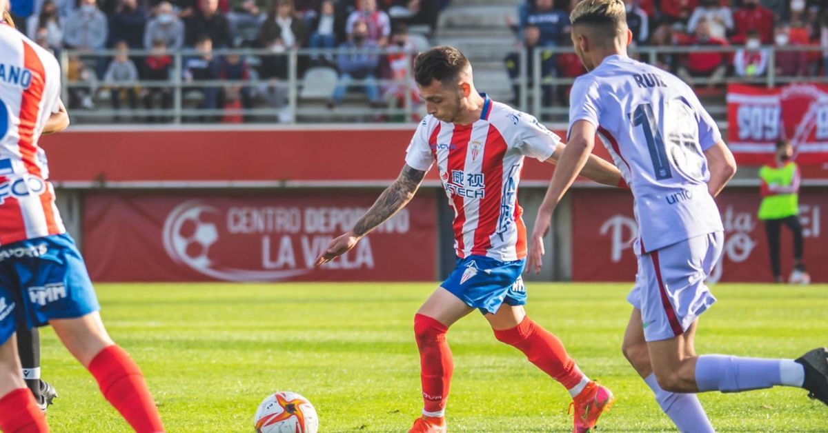 Álvaro Romero da el salto al fútbol profesional de la mano del CD Tenerife y se convierte en el tercer fichaje de la entidad este verano./ ALGECIRAS CF.