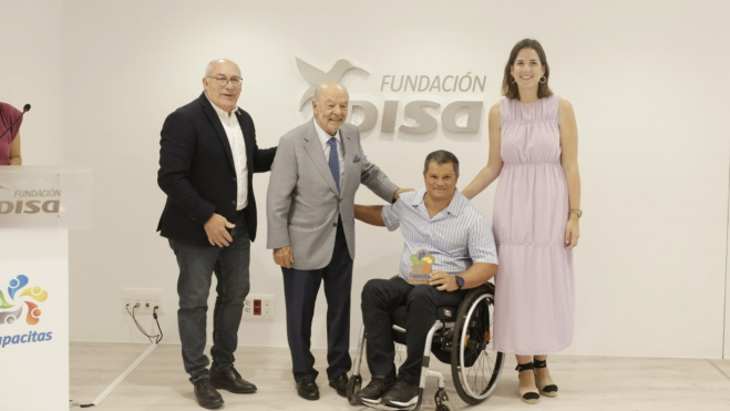 Manuel López, Raimundo Baroja, Eduardo Martinez de La Vida Sigue en Positivo y Carla Campoamor / FUNDACIÓN DISA