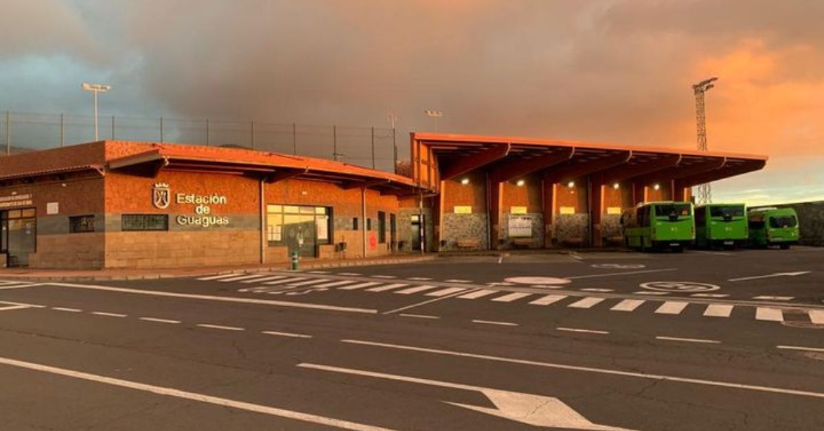 La estación de guaguas de Guía de Isora es la principal parada intermedia de la línea 460, que conecta Costa Adeje con Icod de los Vinos./ CEDIDA.