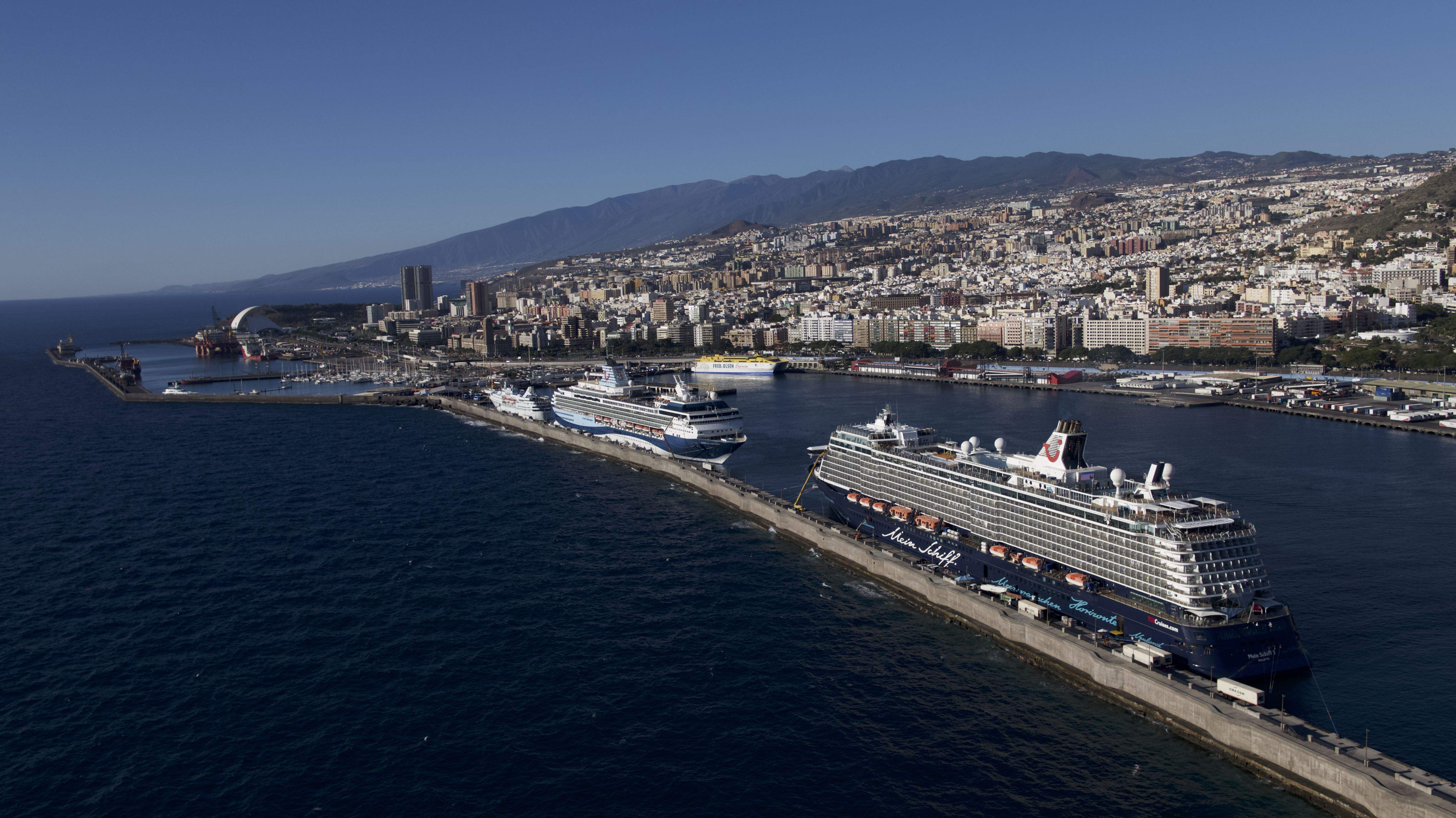 Cruceros en el muelle de Santa Cruz de Tenerife. / AUTORIDAD PORTUARIA Cruceros en el muelle de Santa Cruz de Tenerife. / AUTORIDAD PORTUARIA
