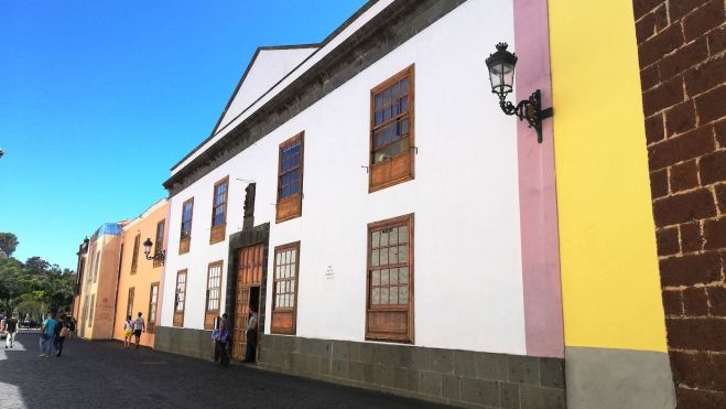 Casa de la Alhondiga AYto LL Casa de la Alhondiga AYto LL