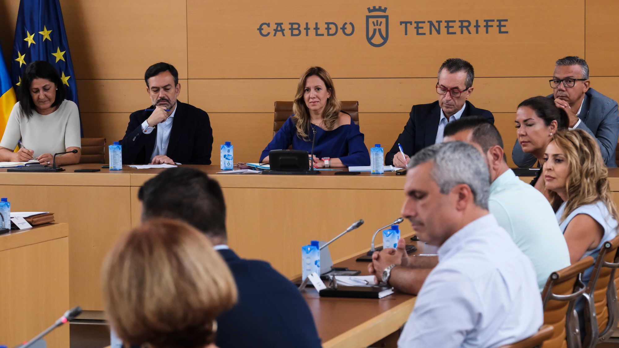 Primera reunión celebrada por el Cabildo de Tenerife para aliviar los problemas de movilidad de la isla. / EFE-ALBERTO VALDÉS Primera reunión celebrada por el Cabildo de Tenerife para aliviar los problemas de movilidad de la isla. / EFE-ALBERTO VALDÉS