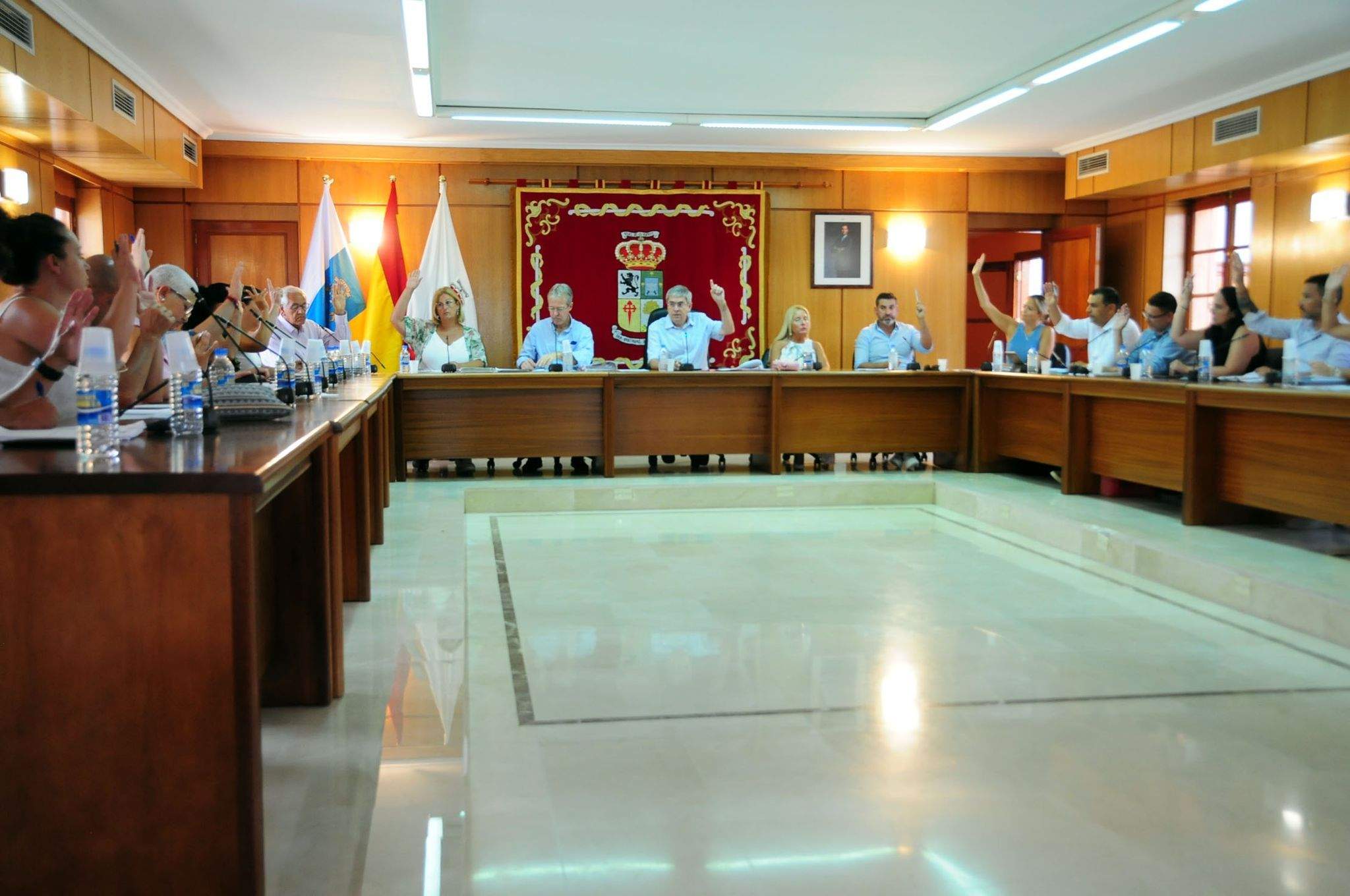 Un momento de la celebración del pleno extraordinario del consistorio de San Bartolomé de Tirajana. / CEDIDA