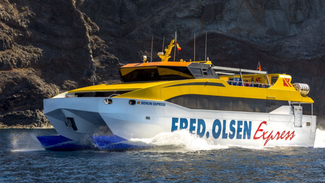 El buque de Fred. Olsen Benchi Express, que opera en La Gomera./ FRED. OLSEN