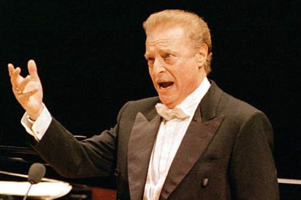 El tenor Alfredo Kraus./ 