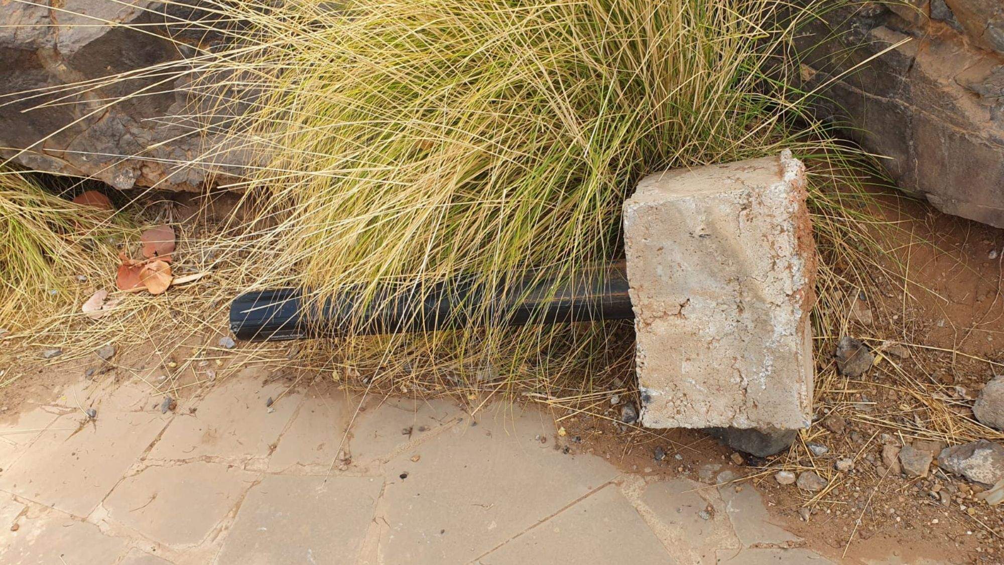 Daños del mobiliario urbano en Agaete / Ayuntamiento de Agaete