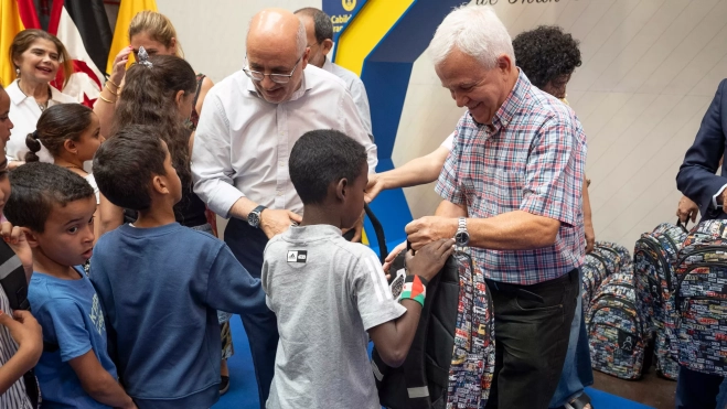 Bienvenida a los niños y niñas saharauis en 'Vacaciones en paz' / CABILDO DE GRAN CANARIA