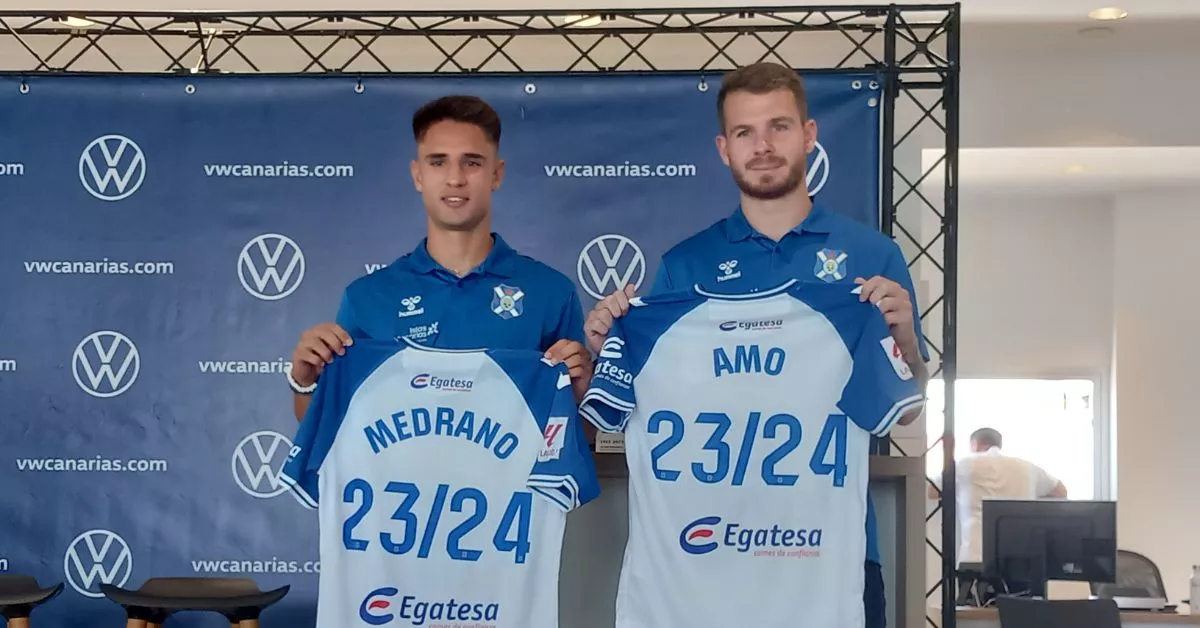 Fer Medrano y José Amo fueron presentados como jugadores del CD Tenerife para las tres próximas temporadas./ AH.