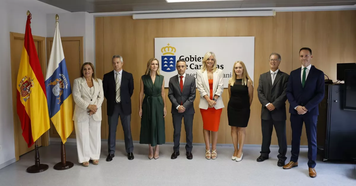 Foto de grupo de los nuevos altos cargos / CONSEJERÍA DE SANIDAD
