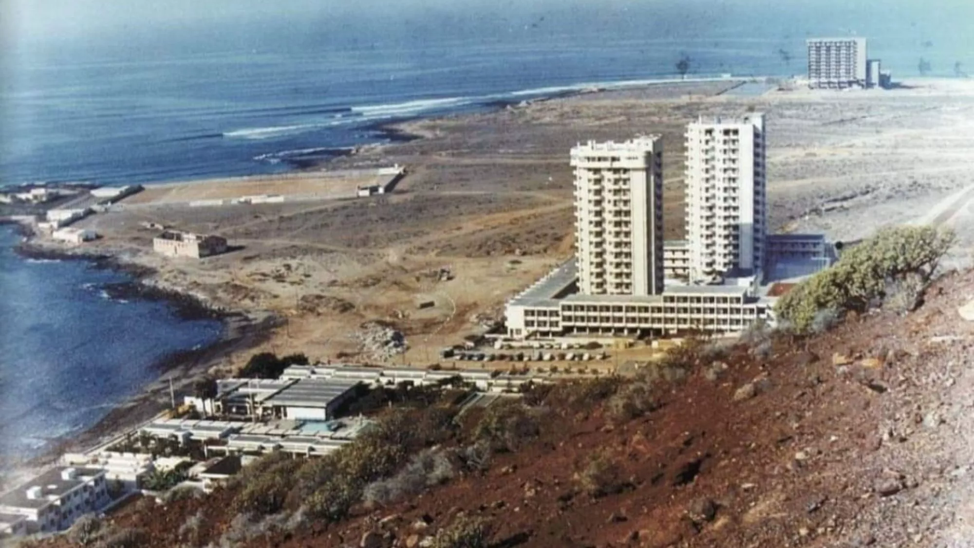 La milla de oro de Los Cristianos en la década de los 70 / TENERIFE ANTAÑO