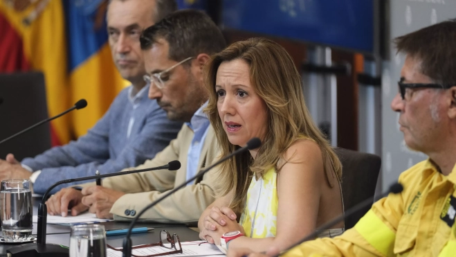 f6fded58efaba3ad66064d3a51a3c930198bd875