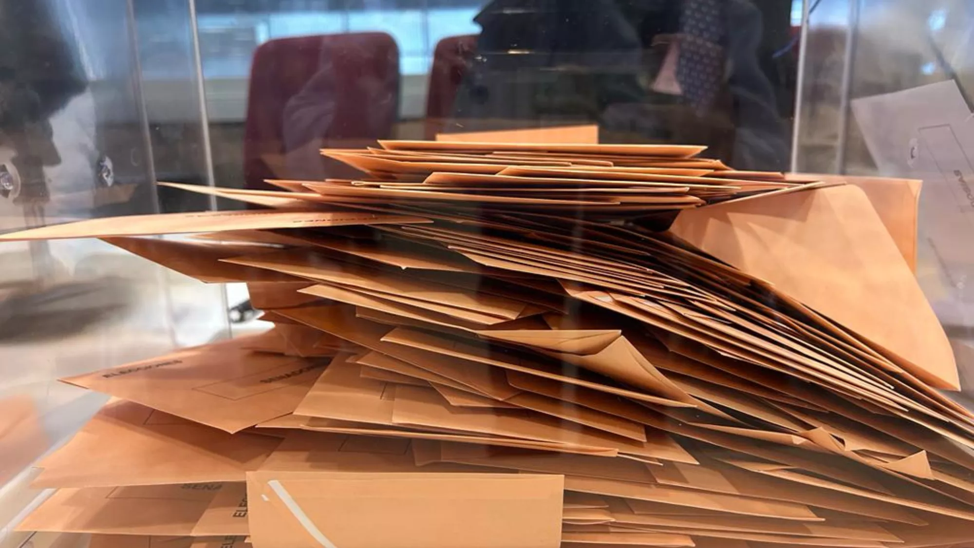 Imagen de papeletas con el voto CERA / LUNA MOYA  - ATLÁNTICO HOY