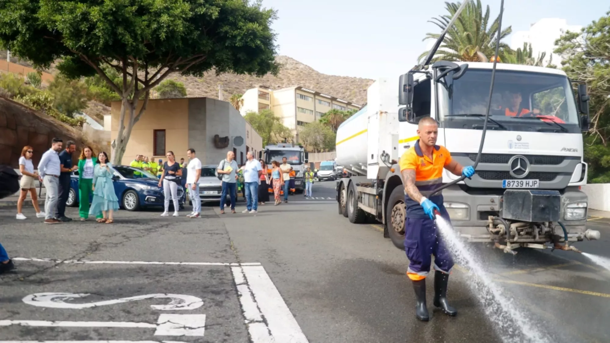 Comienza el plan de choque contra la suciedad en distintos barrios de los cinco distritos de la ciudad  AYUNTAMIENTO DE LAS PALMAS DE GRAN CANARIA