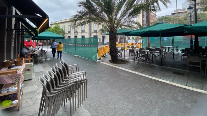El restaurante se ha visto obligado a desplazar su terraza por las obras / ATLÁNTICO HOY