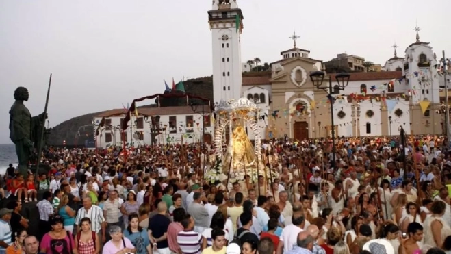 Procesión de la Virgen de Candelaria. / EUROPA PRESS 