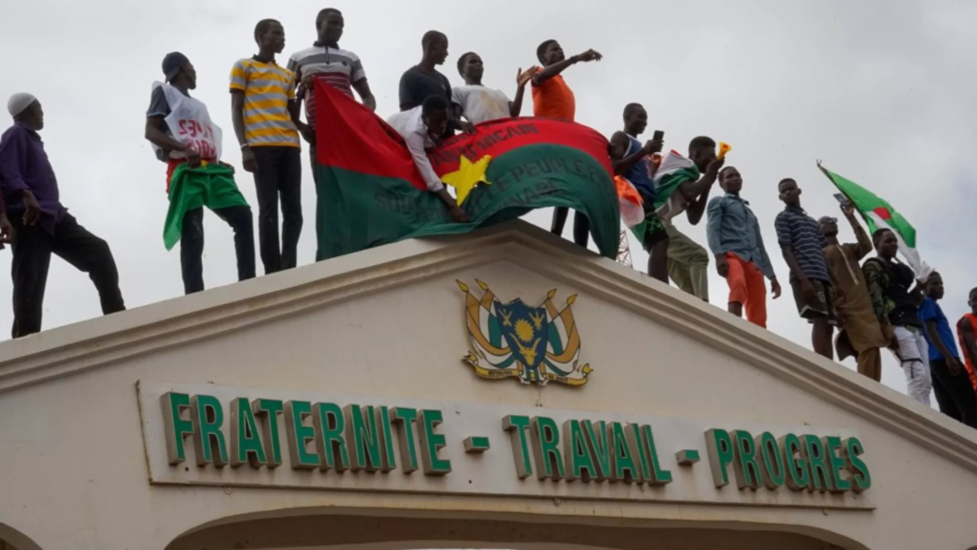 Níger ha sufrido un golpe de Estado y se han suspendido sus instituciones a manos de los militares / EFE