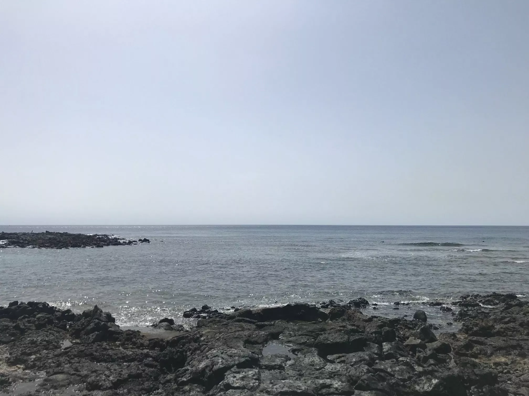 Uno de los pequeños paraísos costeros de Canarias en donde uno puede escapar durante unas horas en verano siguiendo la quietud la marea y el vuelo de las gaviotas. / ATLÁNTICO HOY