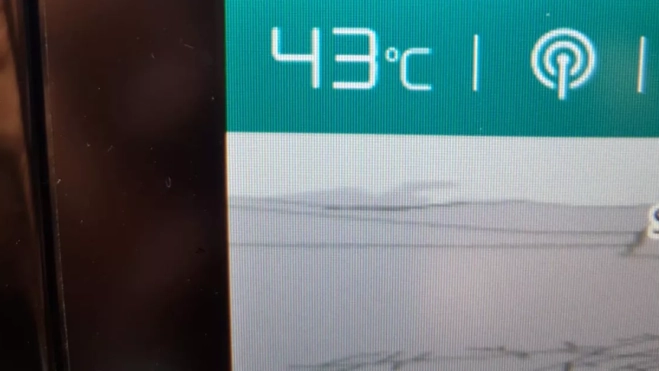 Termómetro de un coche en el aeropuerto Tenerife Norte / ATLÁNTICO HOY