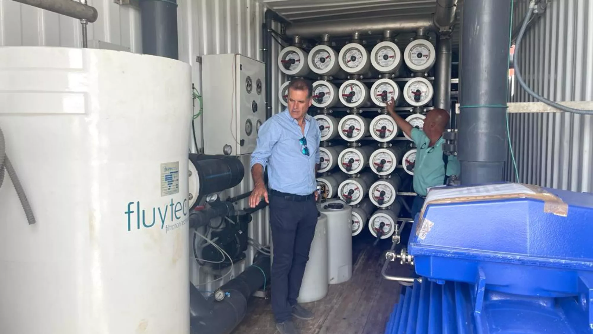 Visita de Domingo Cejas a la desalinizadora de La Palma / CABILDO DE LANZAROTE