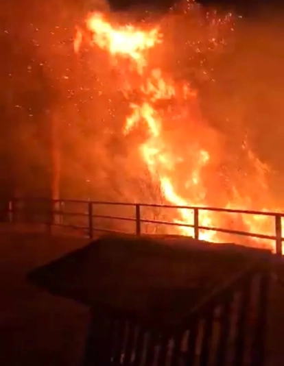 El Mirador de Chipeque, uno de los más icónicos de Tenerife, afectado por las llamas. / CARLO BRUSINI