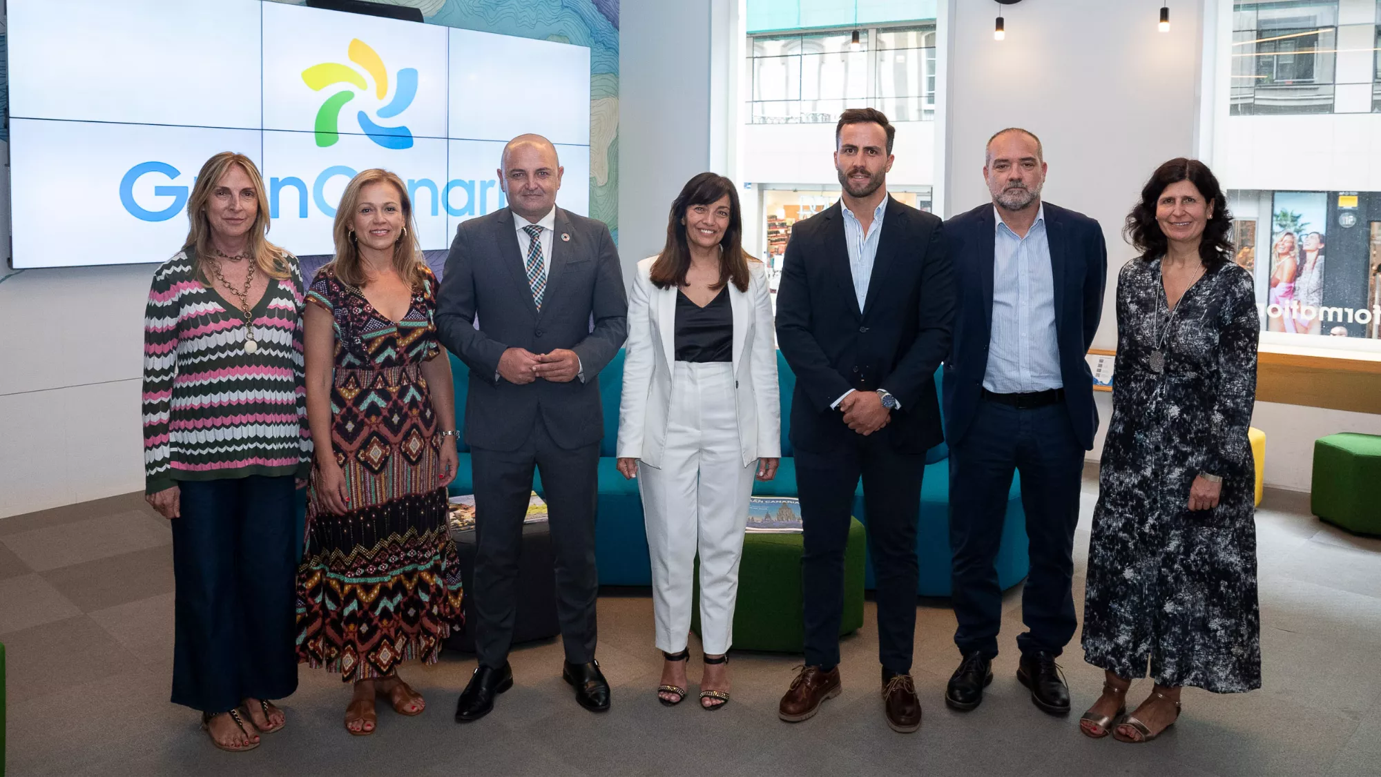 Reunión de la Oficina Española de Turismo en Milán con Turismo de Gran Canaria de la mano de Binter / TURISMO DE GRAN CANARIA