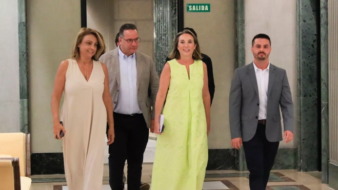 Firma entre el PP y CC / EFE - FERNANDO ALVARADO