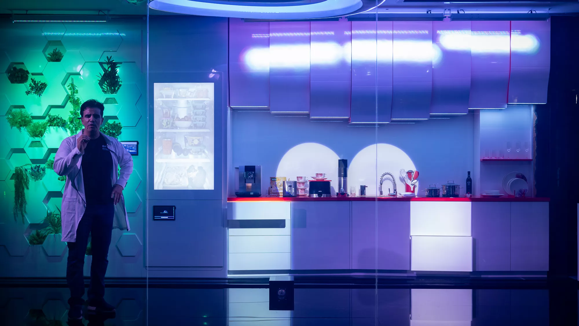 La cocina de la casa del futuro te prepara un menú con los alimentos próximos a caducar / MUSEO ELDER