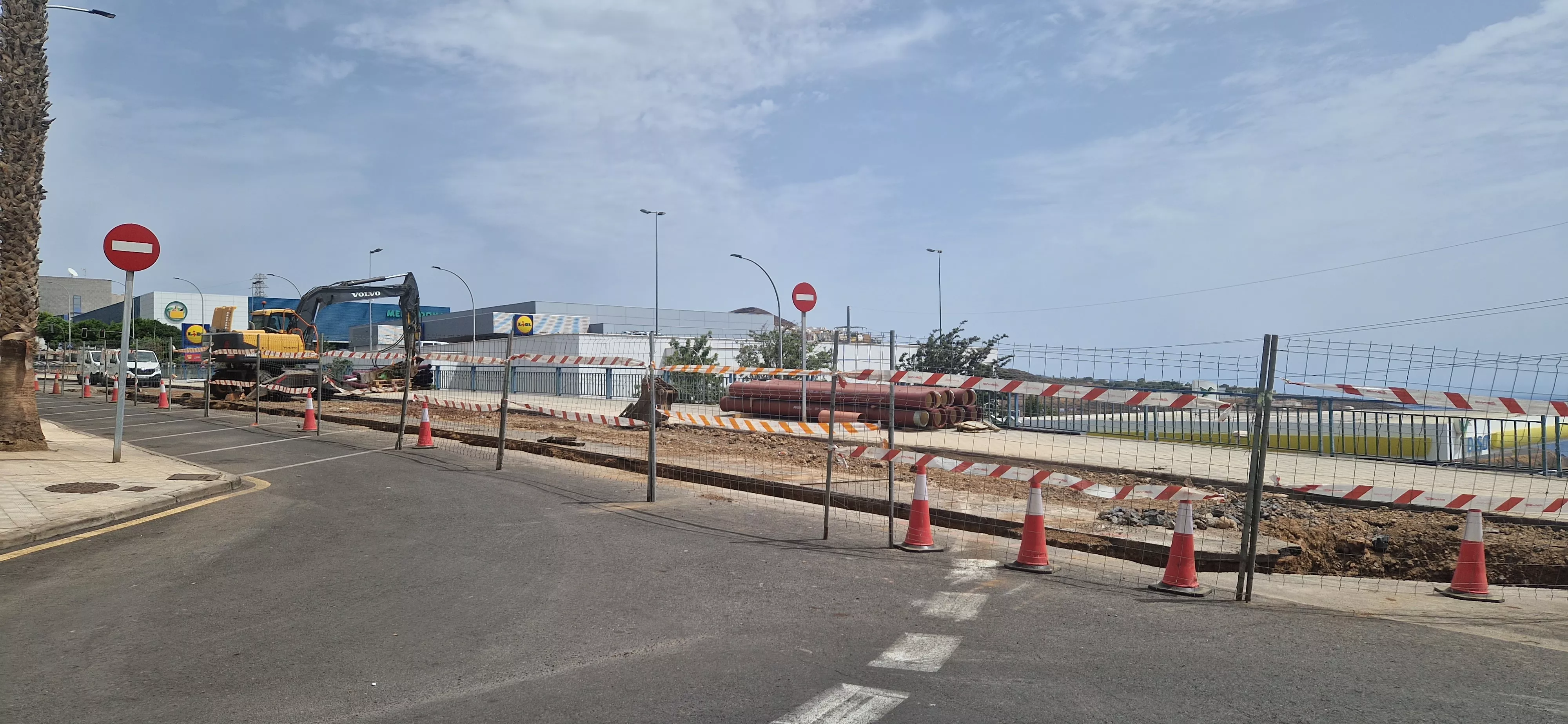 Obras en el colector de Añaza./ Obras en el colector de Añaza./