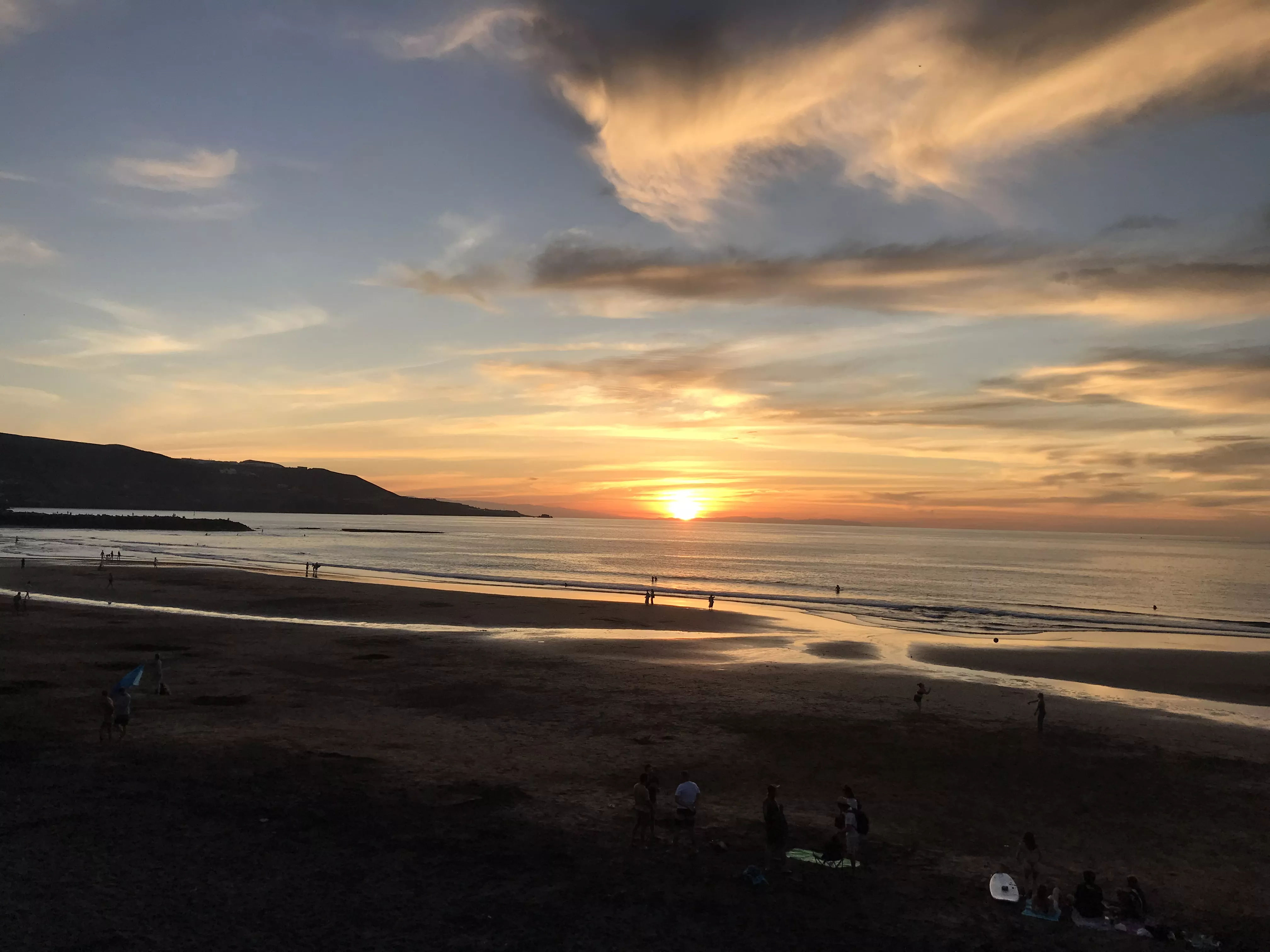 La piscina de los Budas | El océano nos permite no pensar en nada, borrar todo, y regresar como curados para comenzar de nuevo. / CEDIDA