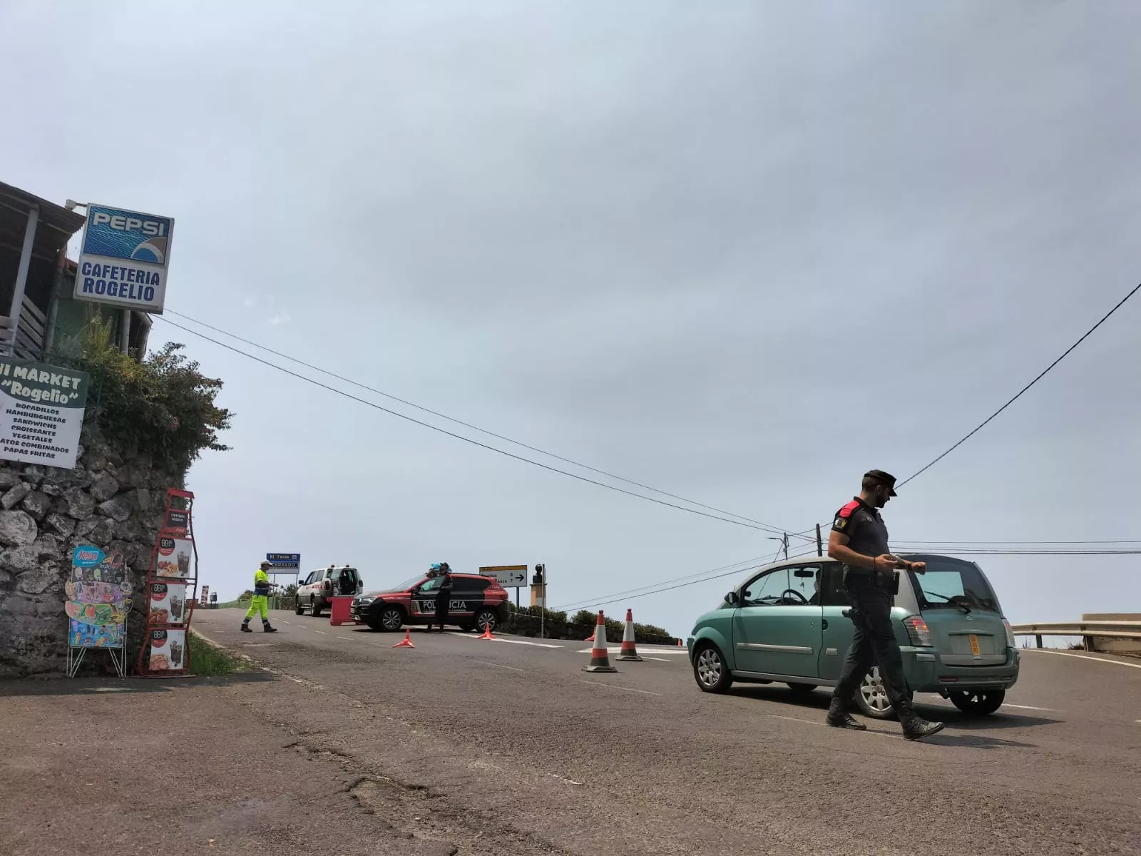 Retén policial en La Orotava./ ÁLVARO OLIVER - AH