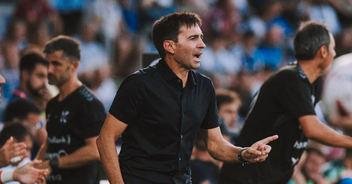 Asier Garitano celebró el resultado del sorteo de Copa del Rey que deparó un derbi canario en el Heliodoro./ CD TENERIFE.