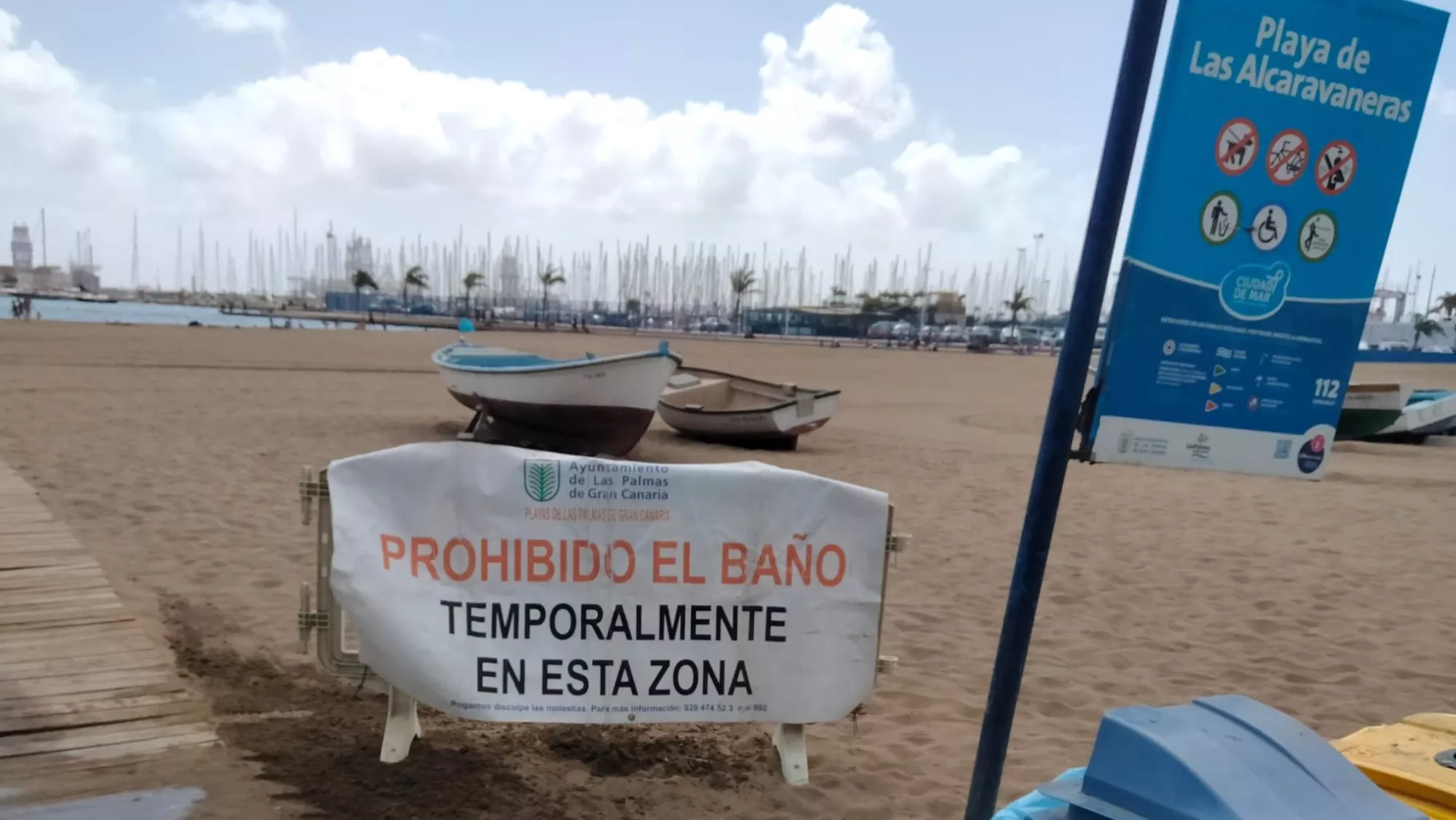 Cierre de la playa de Las Alcaravaneras / AYUNTAMIENTO DE LAS PALMAS DE GRAN CANARIA