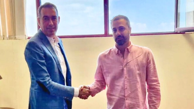 José Antonio Newport, presidente de Dreamland Studios Canarias (i) y el alcalde de Telde, Juan Antonio Peña (d) / CEDIDA