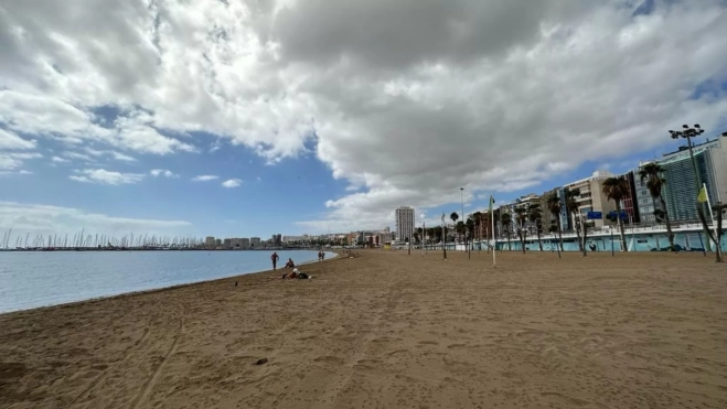 La playa de Las Alcaravaneras este miércoles / ATLÁNTICO HOY - MARCOS MORENO 