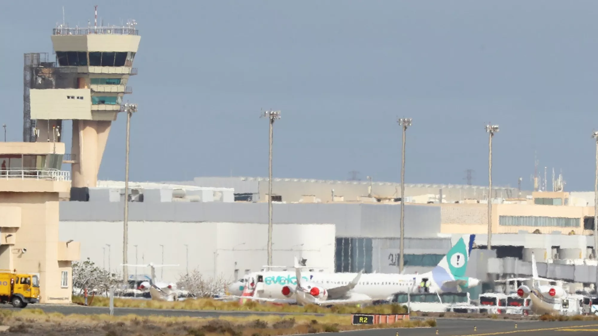 Un aeropuerto en Canarias / EFE