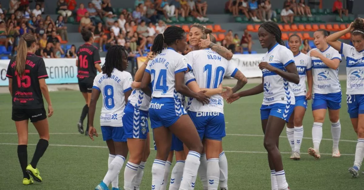 El Costa Adeje Tenerife buscará en Fuenlabrada al tercera victoria seguida en Liga F tras imponerse a Eibar y Betis./ UD COSTA ADEJE..