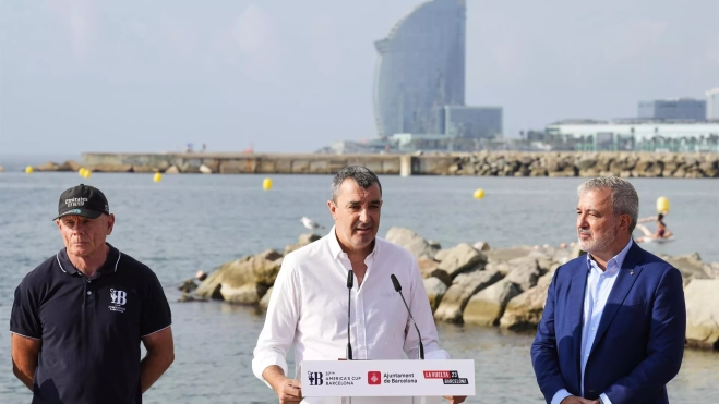 Javier Guillén, director de Unipublic -empresa que organiza La Vuelta-, en un acto en Barcelona durante el inicio de la edición de este año de la prueba. / ALEJANDRO GARCÍA-EFE