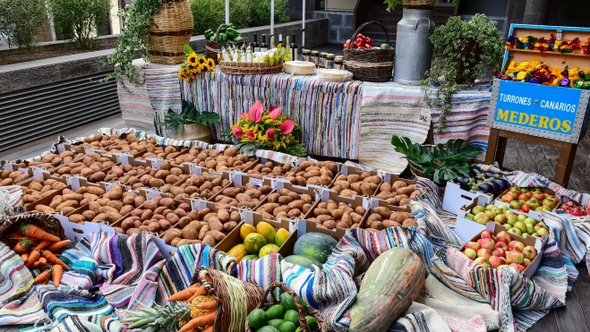 Una imagen de las papas que lleva el Cabildo a la Romería Ofrenda del Pino