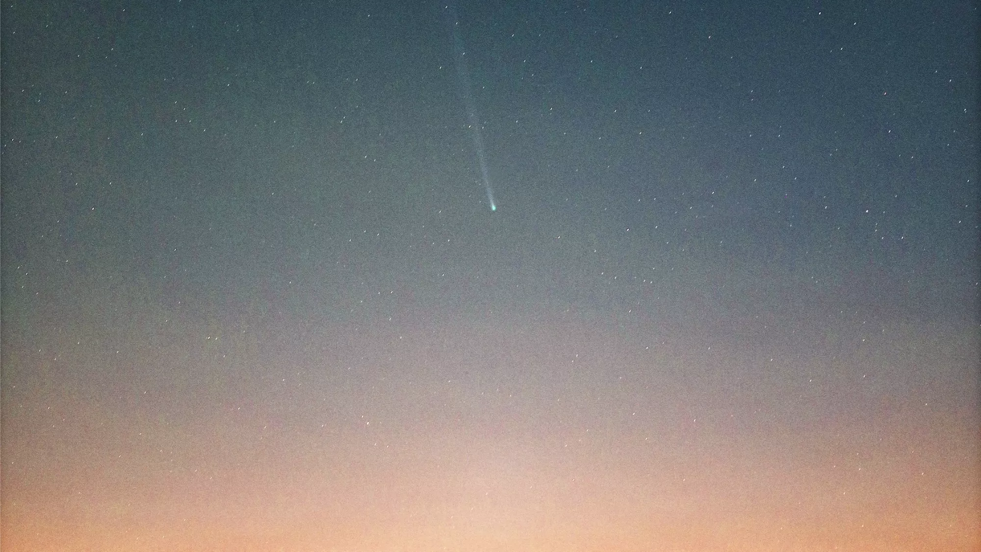 El cometa Nishimura en una fotografía tomada desde Gran Canaria. / FRANK A. RODRÍGUEZ 