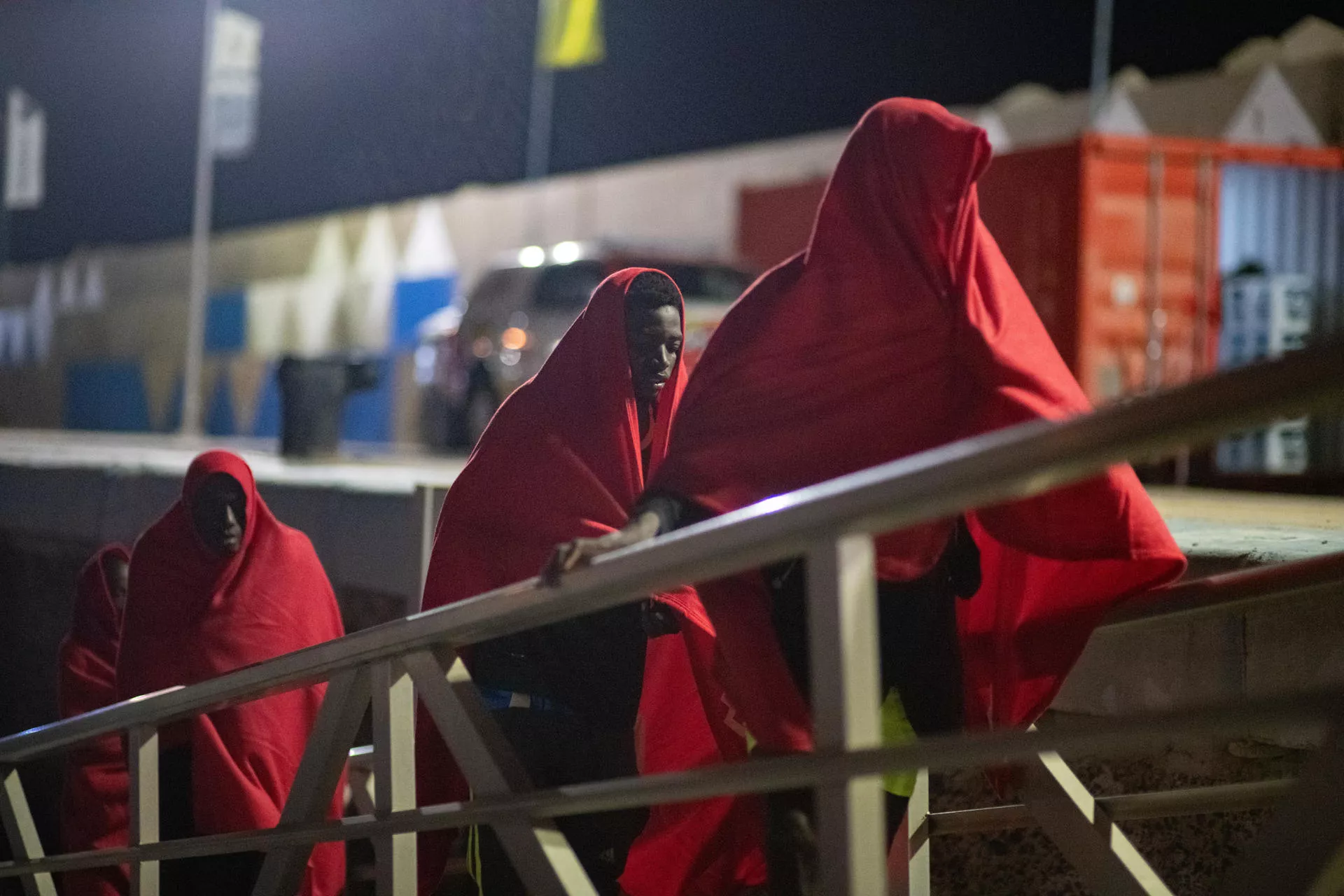 Rescate a inmigrantes en Canarias./ EFE - CARLOS DE SAÁ