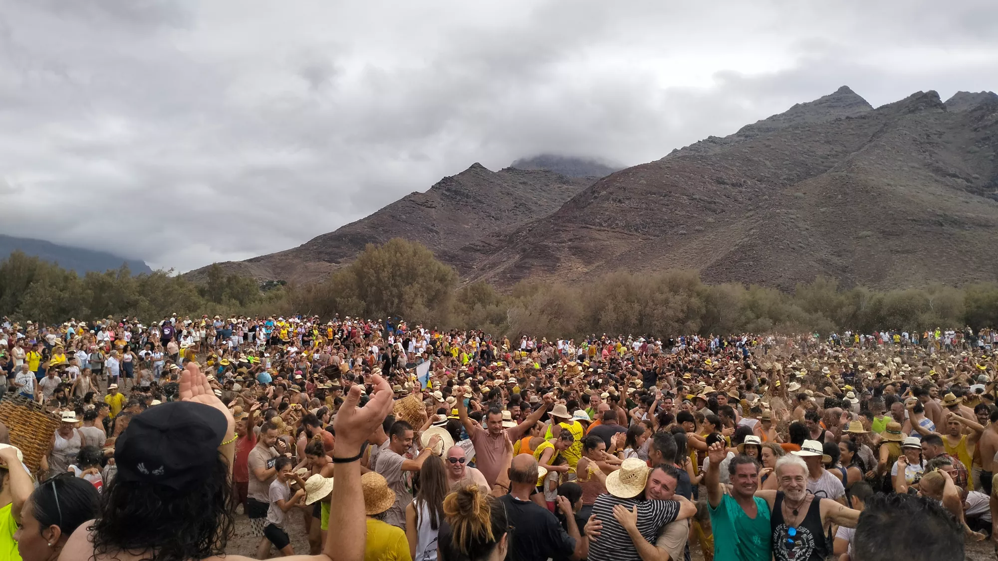 Asistentes a la Fiesta de El Charco / AYUNTAMIENTO DE LA ALDEA