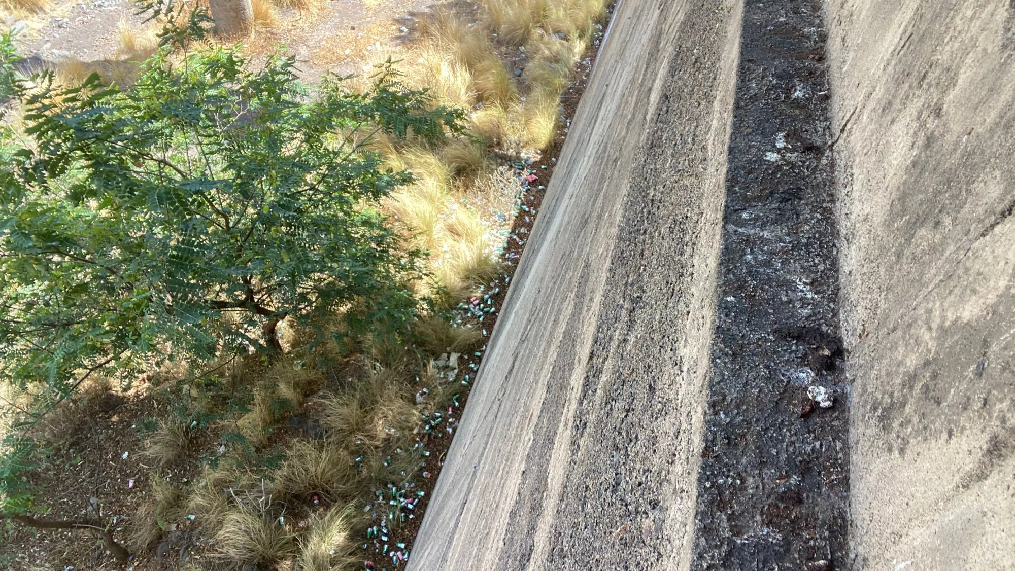 Basura en el barranco de Tahodio / AH